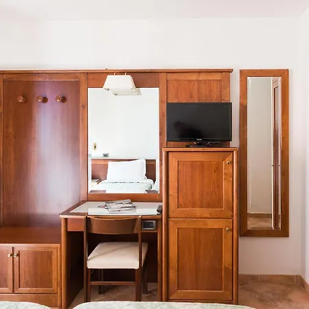 Montana Hotel 4*