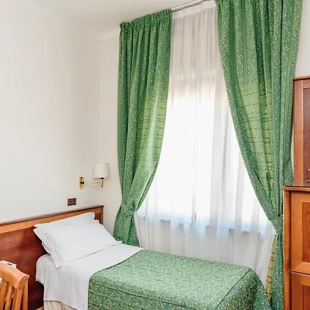 Montana 4* SantʼAgata sui Due Golfi
